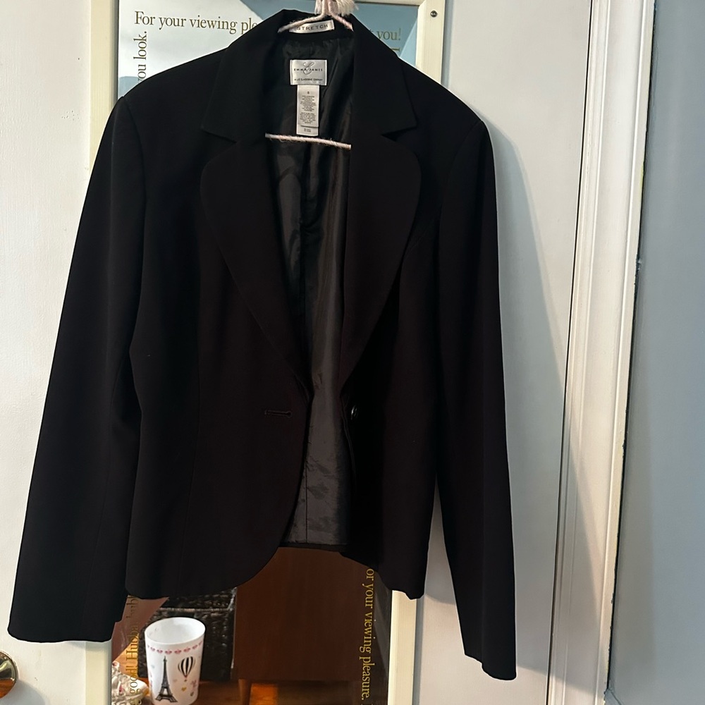Emma James Women's Black Blazer